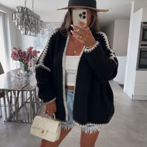 Cardigan stitches svart